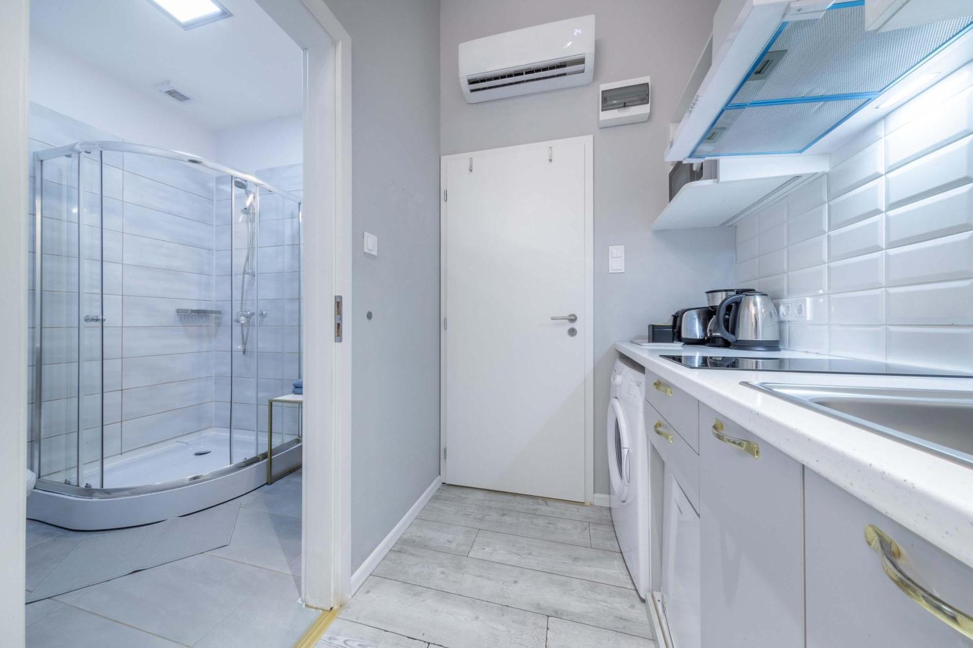 Appartamento Js Modern Downtown Studios-self Check-in